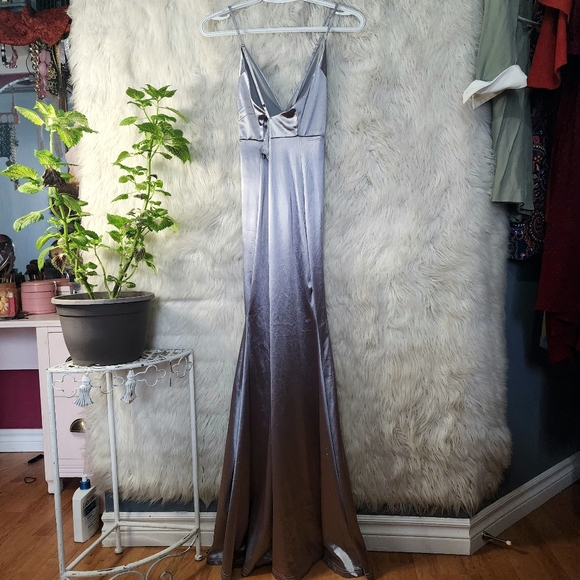 Silver v neck formal dress - Picture 3 of 4